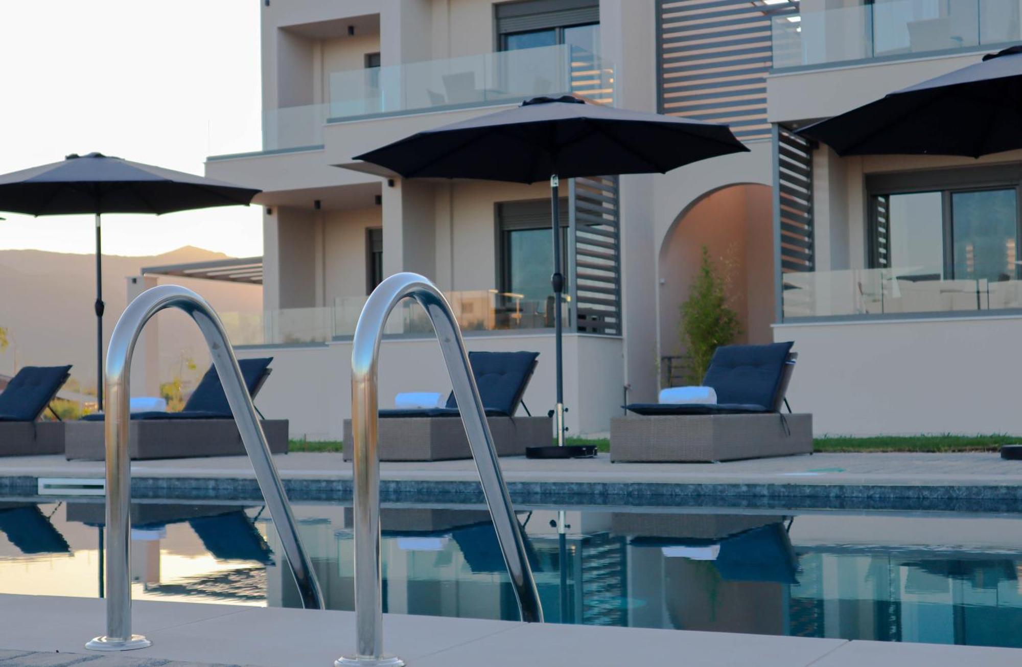 Almyres Luxurious Residences Míloi Dış mekan fotoğraf