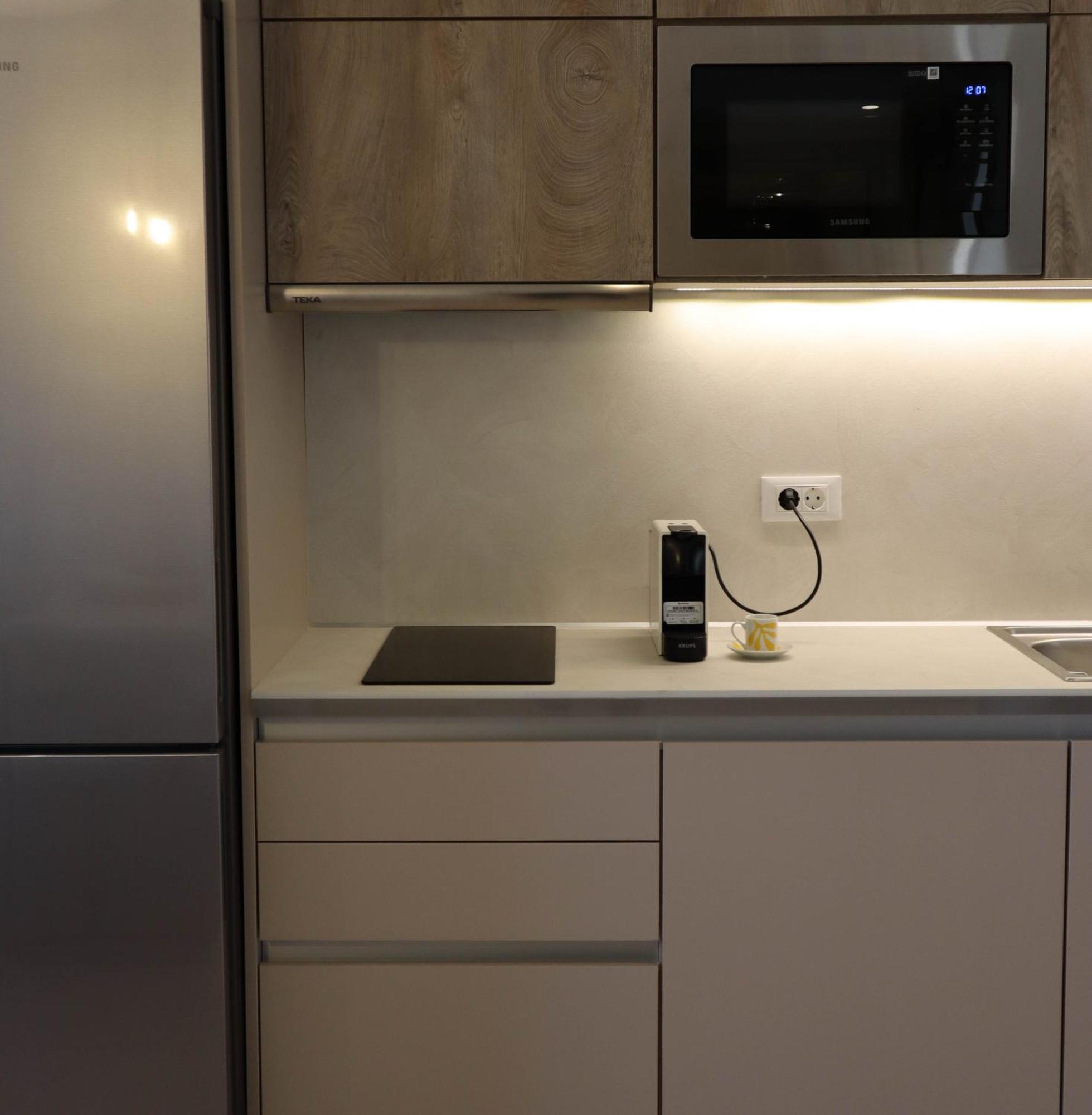 Almyres Luxurious Residences Míloi Dış mekan fotoğraf