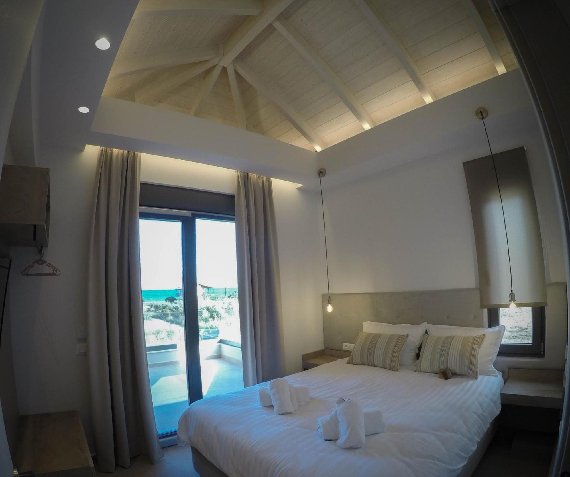 Almyres Luxurious Residences Míloi Dış mekan fotoğraf